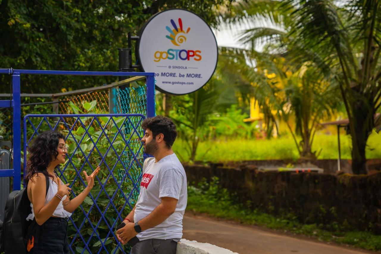 Gostops Plus Goa Vagator Goa Velha Exterior foto