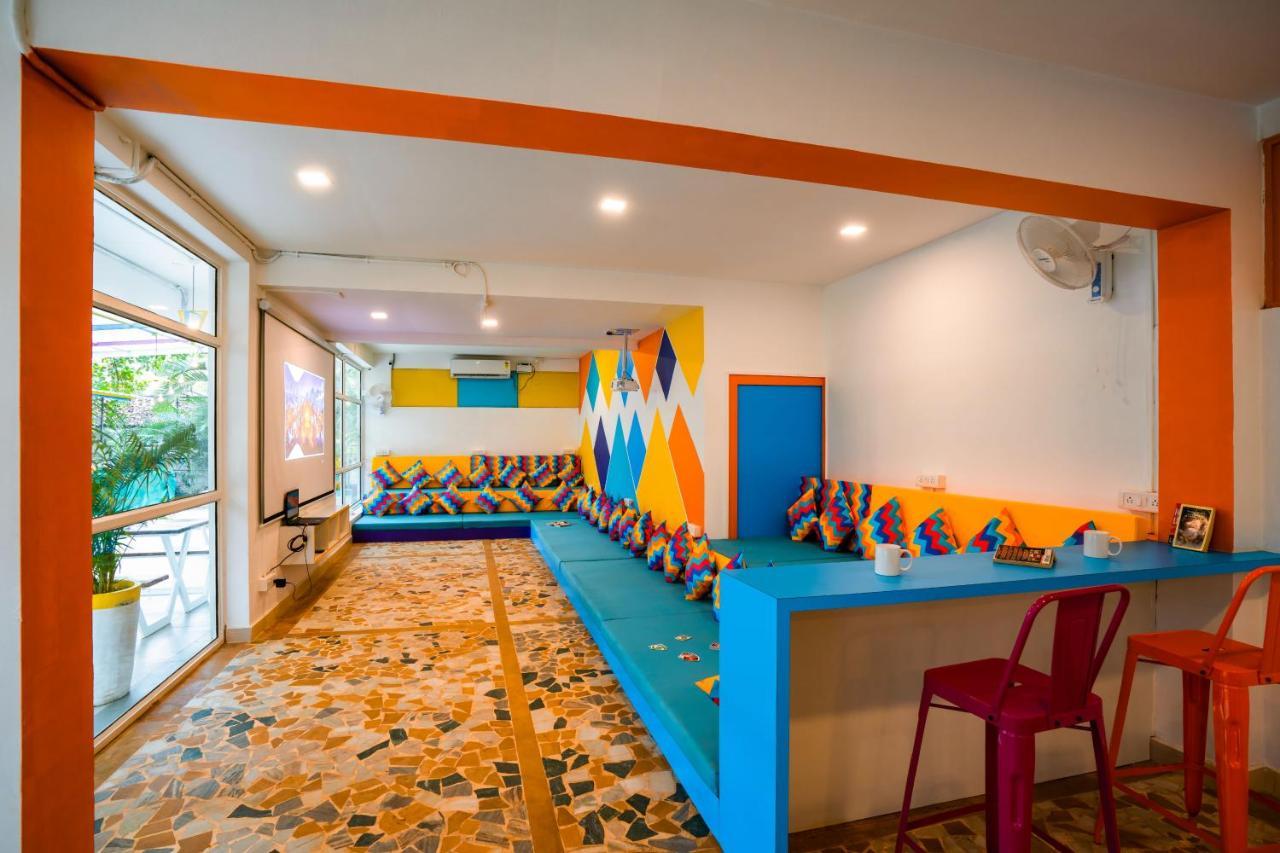 Gostops Plus Goa Vagator Goa Velha Exterior foto